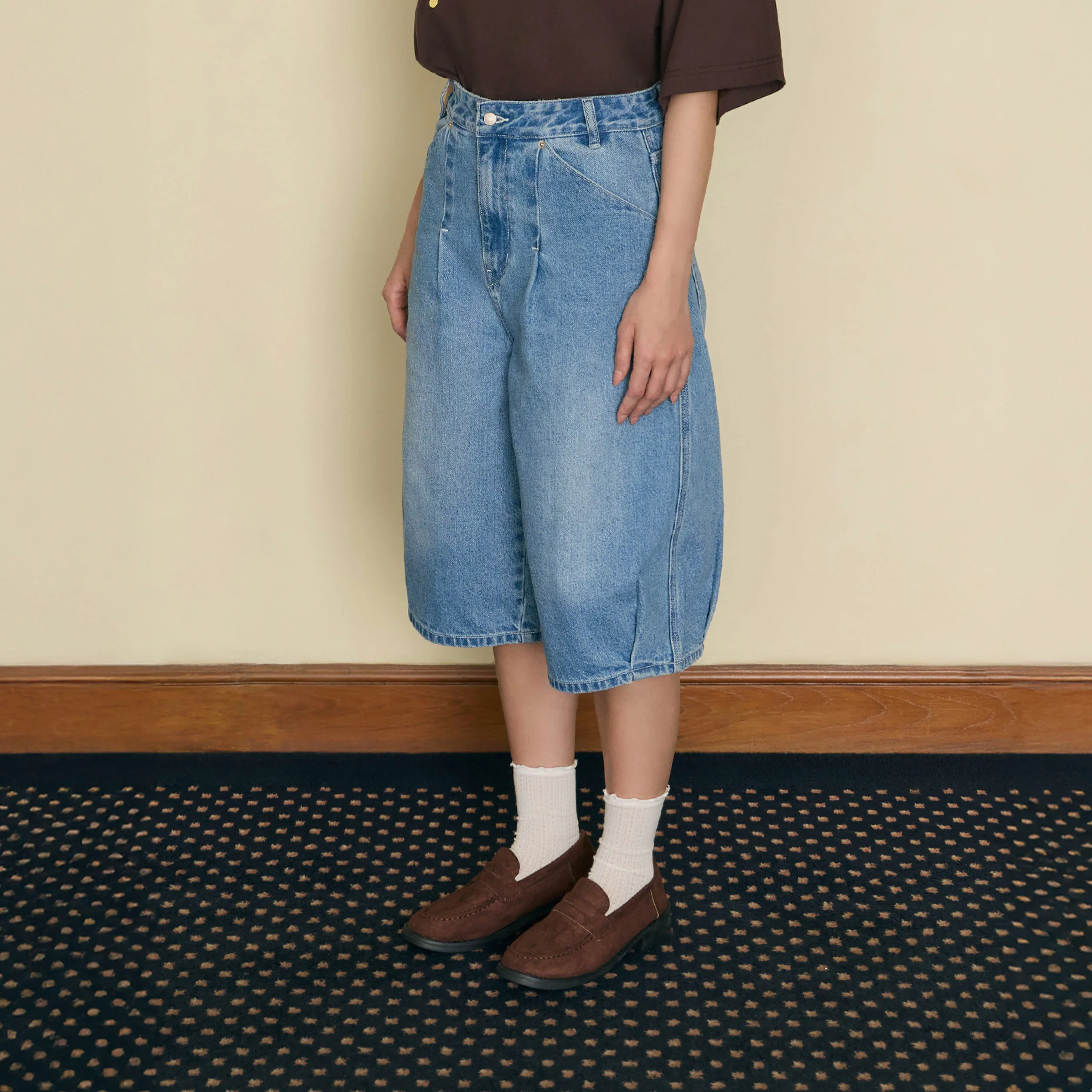 Between Moments Denim Capri | Washed Blue - Image 3