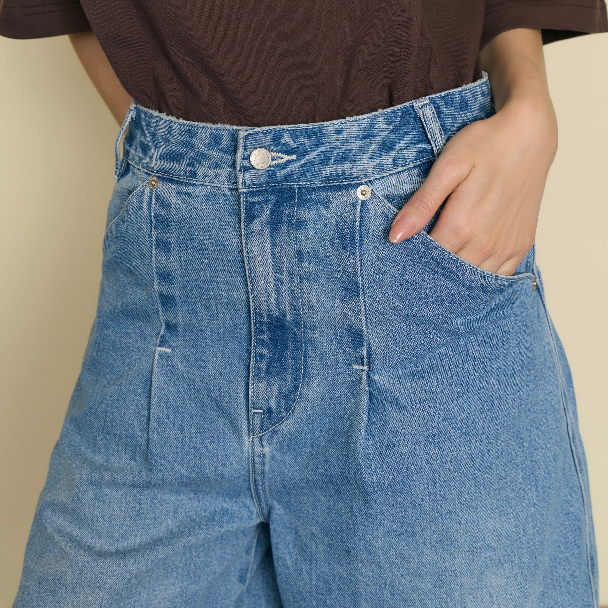 Between Moments Denim Capri | Washed Blue - Image 6