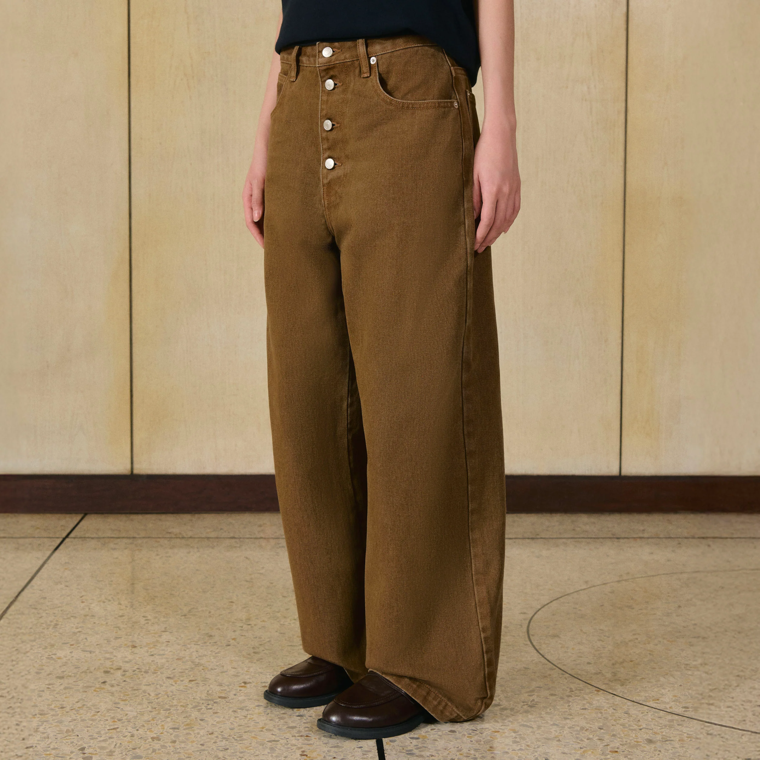 Club 00K Heritage Barrel Jeans | Roast Almond - Image 3