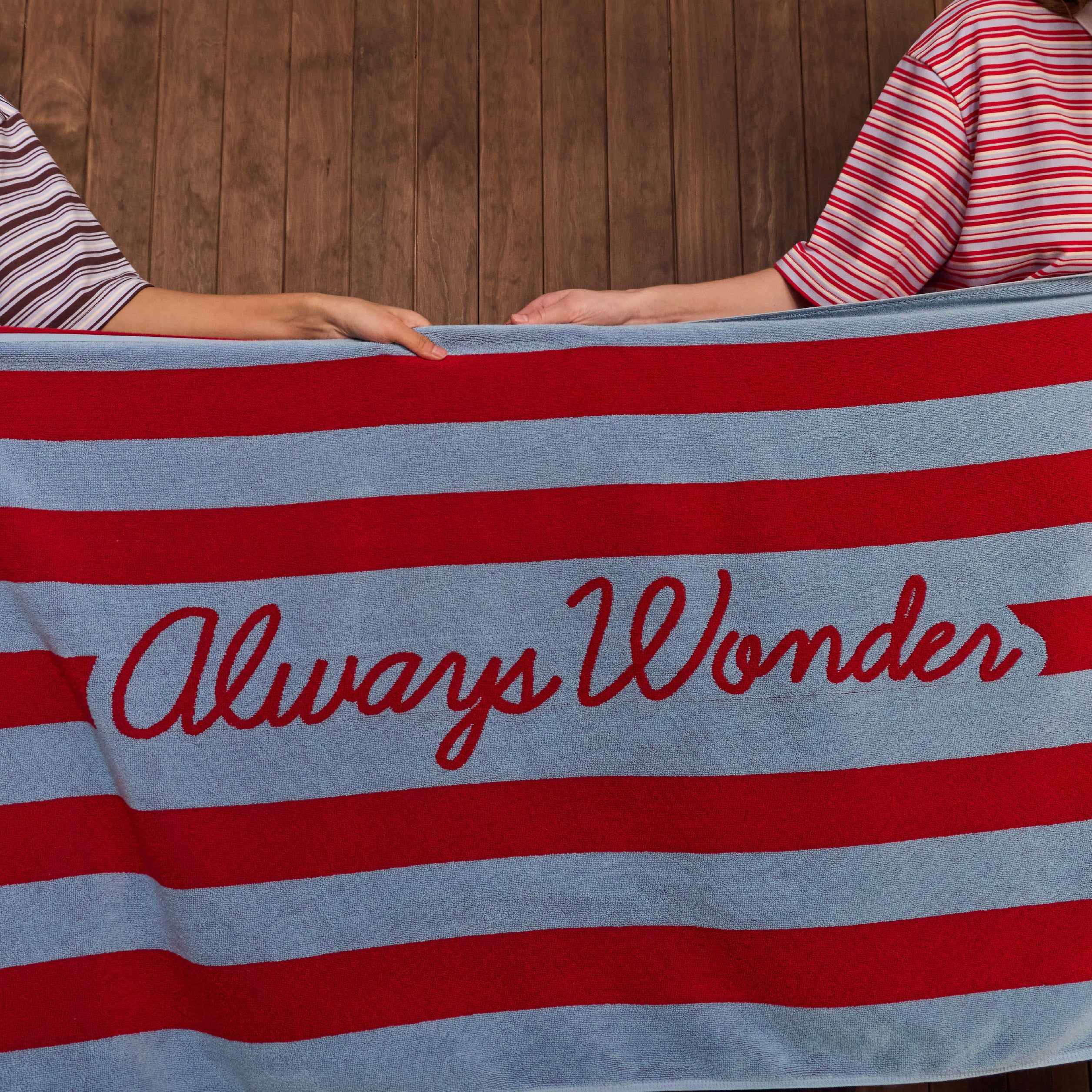 Everyday Comfort Towel | Cherry red with sky blue - Image 3