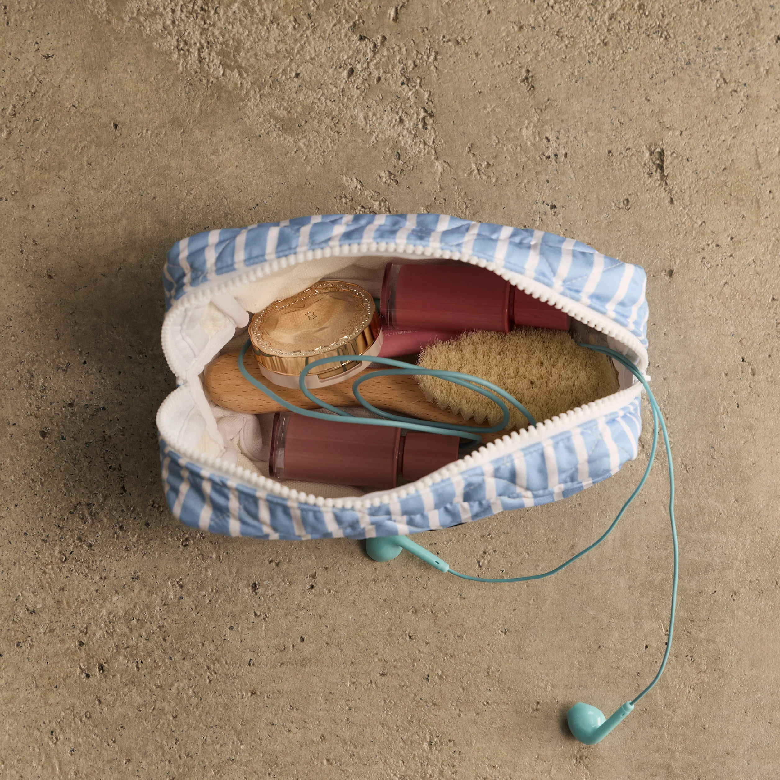 Sanctuary Essentials Pouch | Cloudy Blue - Image 3
