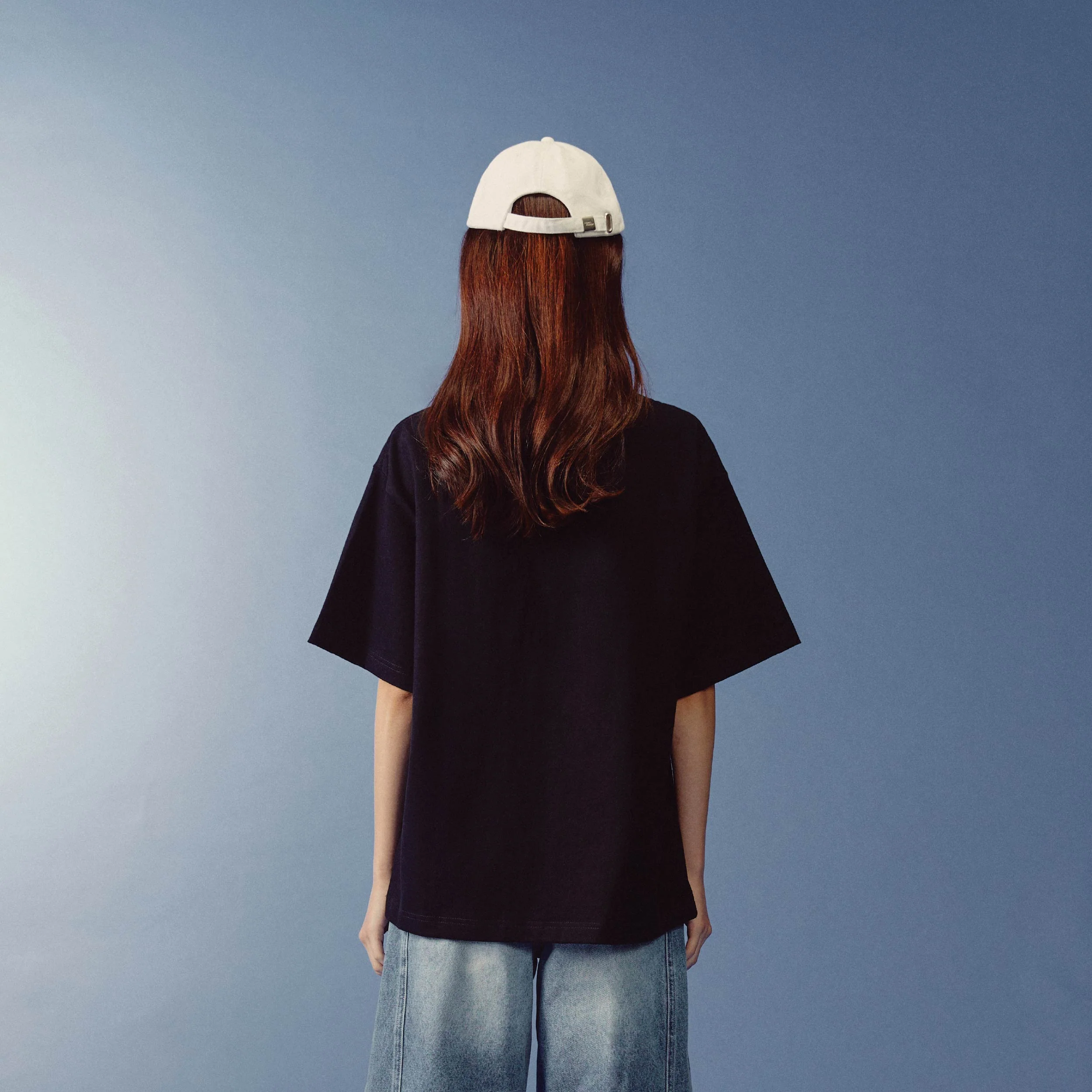 Sculpture Oversized Logo Tee | Ink Black - Image 5
