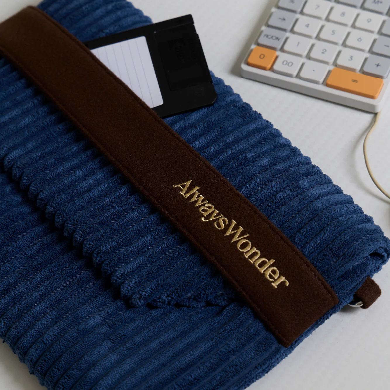 To-Go Corduroy Carrier | Oxford Blue - Image 4